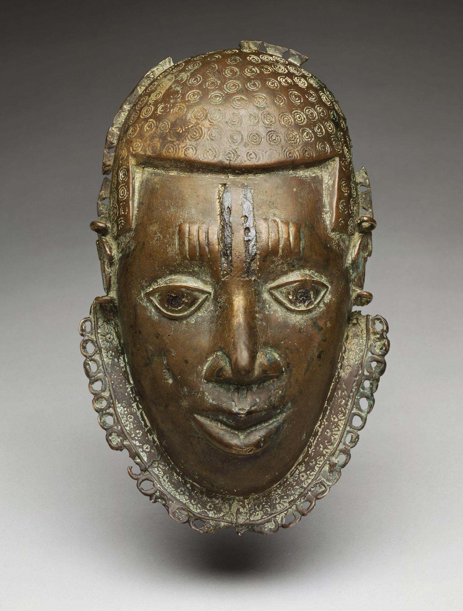 Bini Artifacts